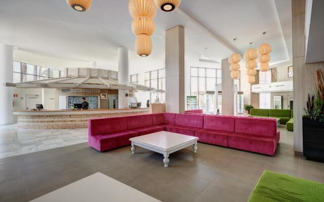 Protur Safari Park Aparthotel