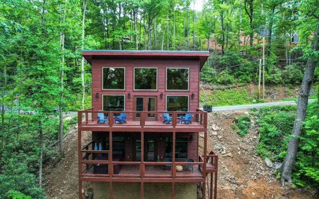 Theo's Treehouse