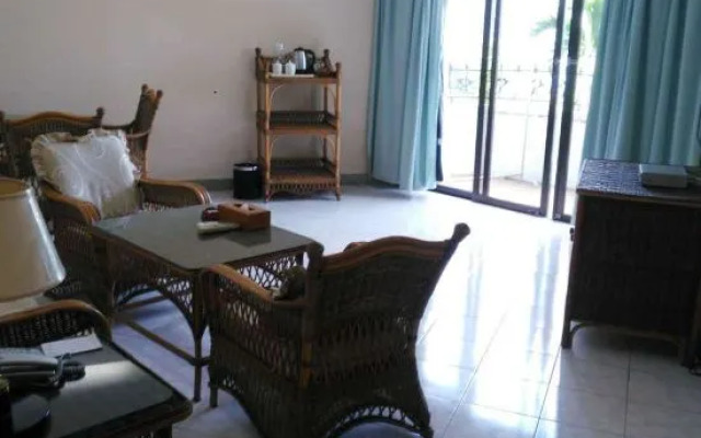 Wuzhi Mountain Tourism Villa