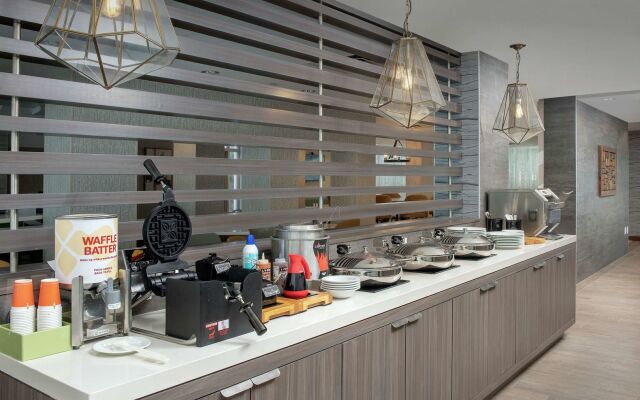 Hilton Garden Inn Miami Brickell South