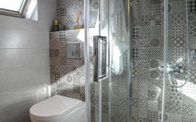 Stone Studio With Sea Views Near the Beach