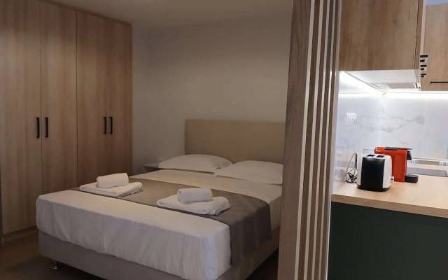 10 Apartments & Suites Athens