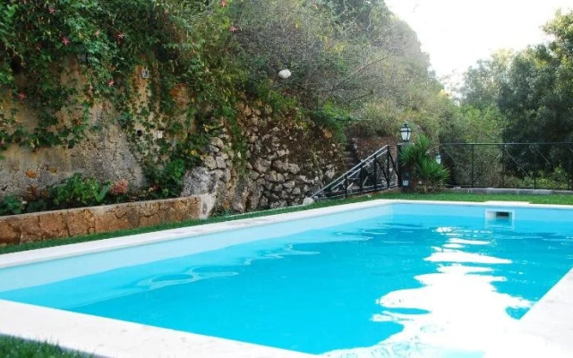 Sintra Center Guest House