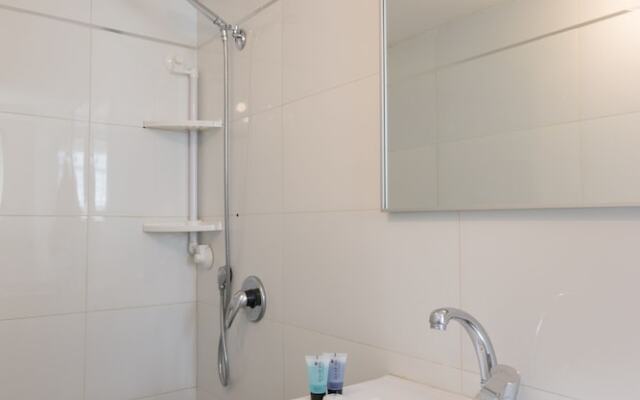 Gorgeous Apt in Neve Tzedek with Parking