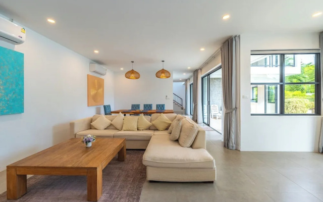 One of Phukets Best Villas V212