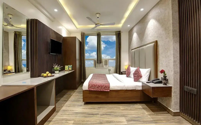 Hotel Kashish Plaza