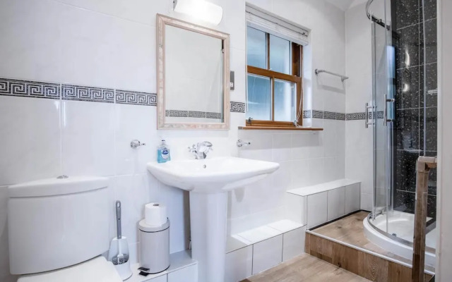 Marina House Annex - 1 Bedroom - Neyland