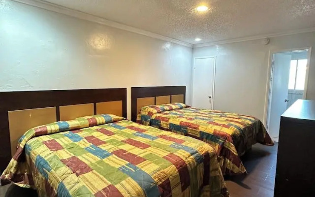 Heritage Inn