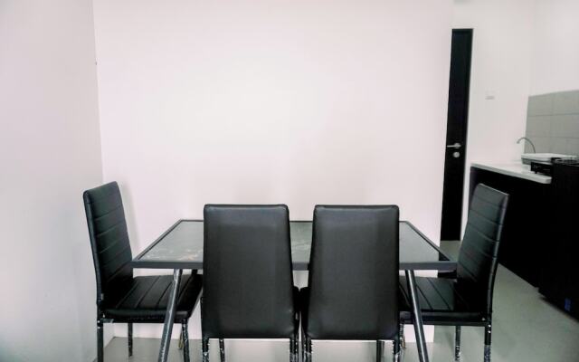 Comfort And Homey 2Br Belmont Residence Puri Apartment