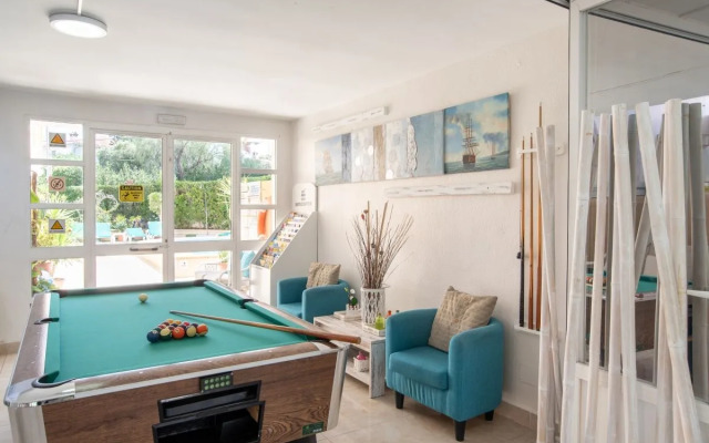 Alper Apartments