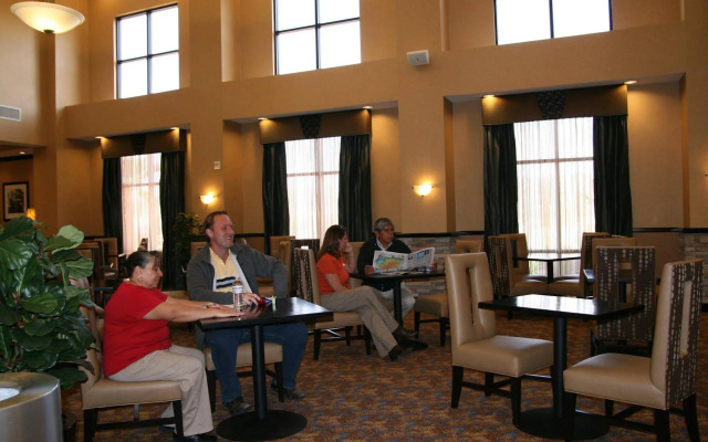 Hampton Inn & Suites Barstow