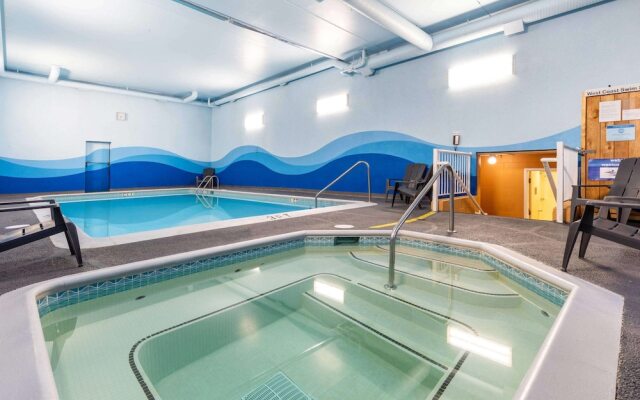 Ramada Coquitlam