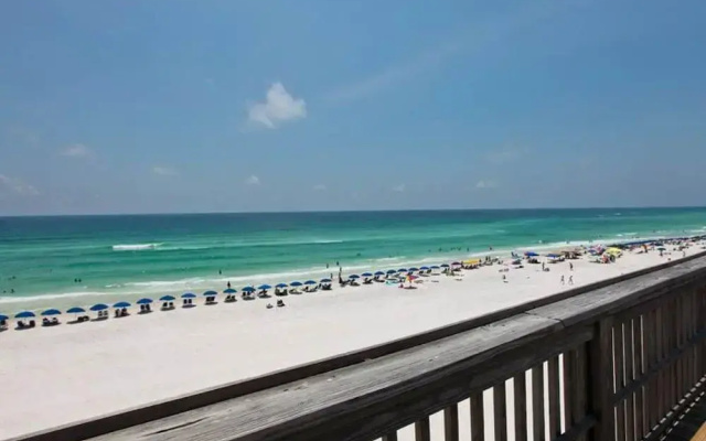Surfside Resort 0L7