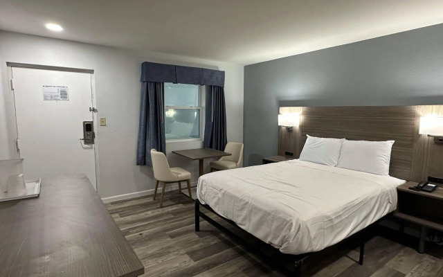 Suburban Studios Newport News – Hampton