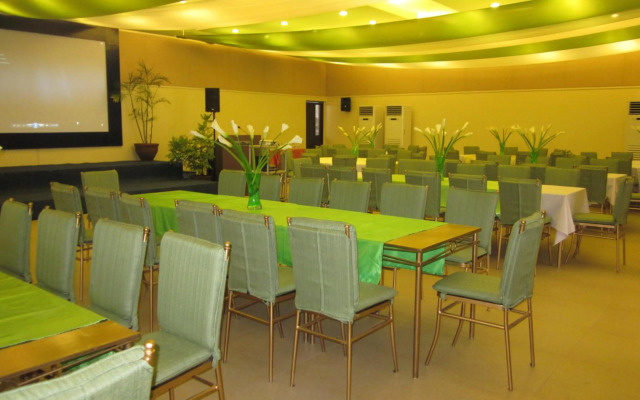 Hotel Tropika