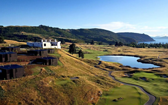 Kinloch Manor & Villas