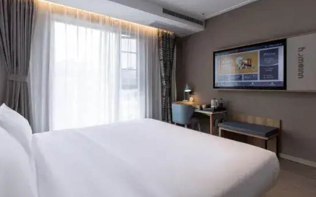 Homeinn · neo (Yuxi Yimen Longquan Plaza)