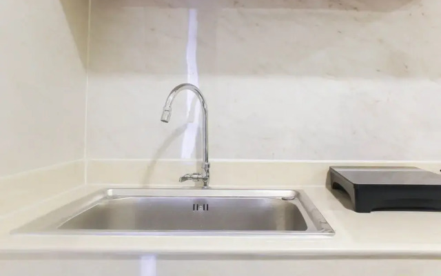 Comfort 1Br At Meikarta Apartment