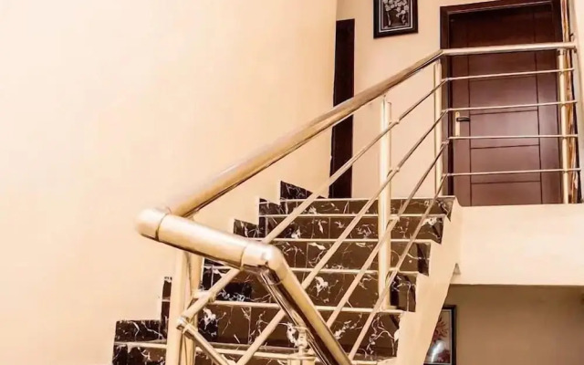 Paradise  Hotel and Suites