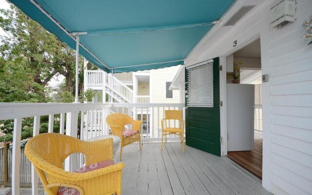 Four Flowers Guesthouse