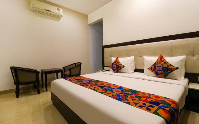 Fabhotel Oyster Villa
