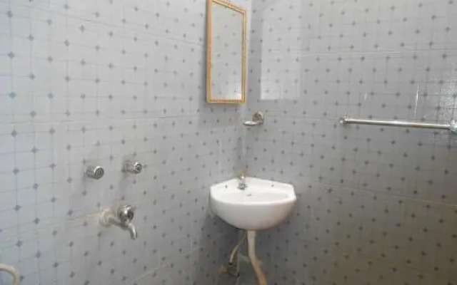 Maruti Guest House