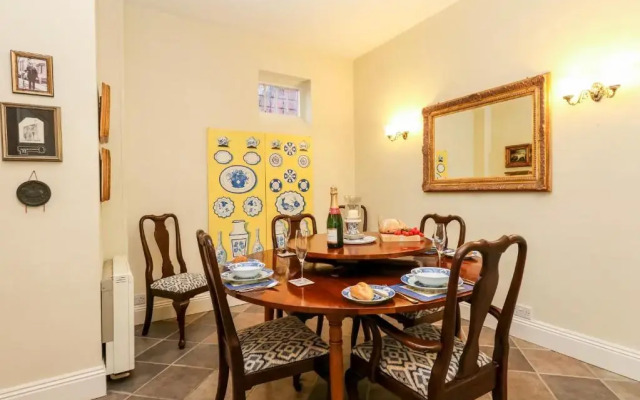 Old Gaol Cottage, CERNE ABBAS