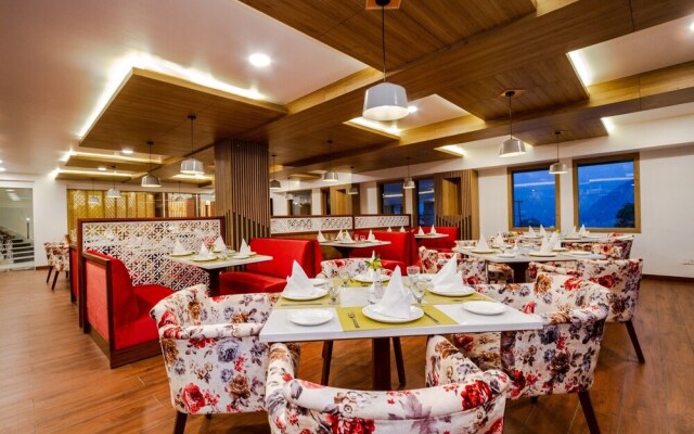 Anand Vardhan Resorts