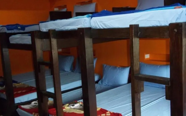 Bed n Bar Hostel