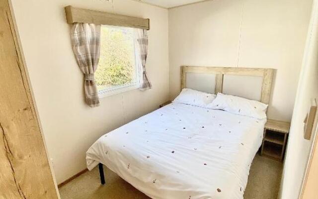 Thorpe Park Cleethorpes Caravan at Lakeside 84