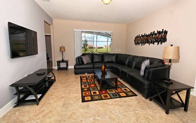 5-Bedroom Villa in Davenport 5132OA