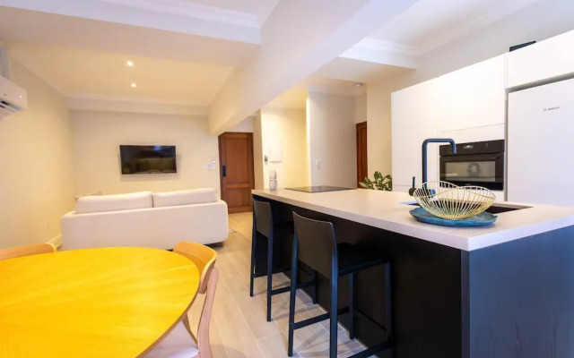 Modern Elegant Broadway Vibes in Willemstad