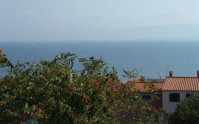 Apartments Sim - 130 m from sea