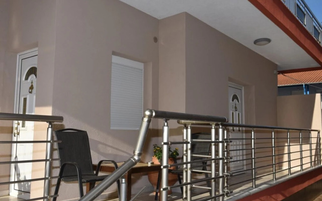 Elina Studios 2 by Travelpro Services- Nea F