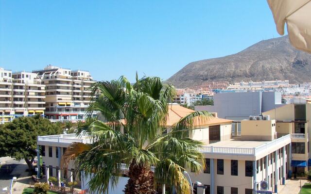 Central & Beach Los Cristianos by HelloApartments