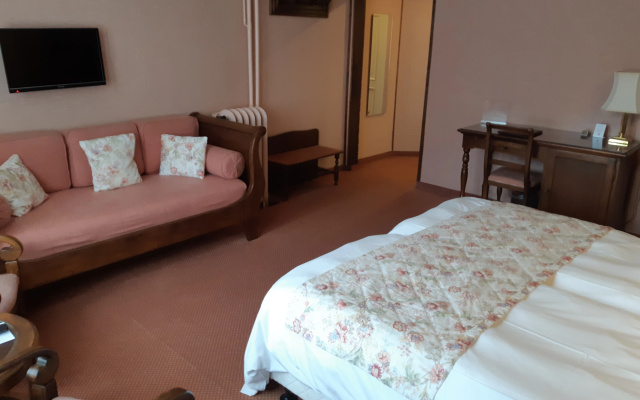 Hotel Regina Wengen – Guest Rooms – Wengen