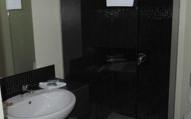 Tandara Hotel Motel