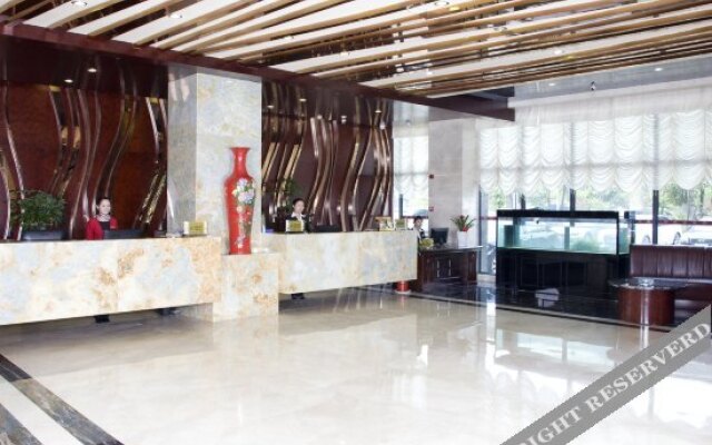 Royal Hotel