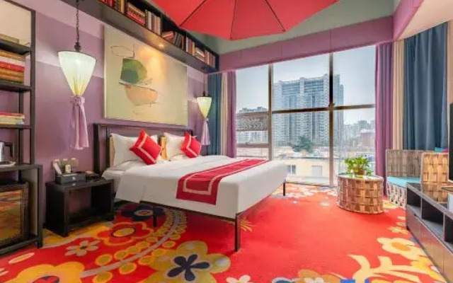 Yuhuashe Fashion Hotel (Zhengzhou Hanghai Plaza City Southeast Subway Station)