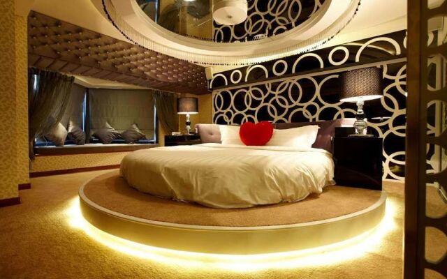 We Love Hotel Shanghai Taopu Branch