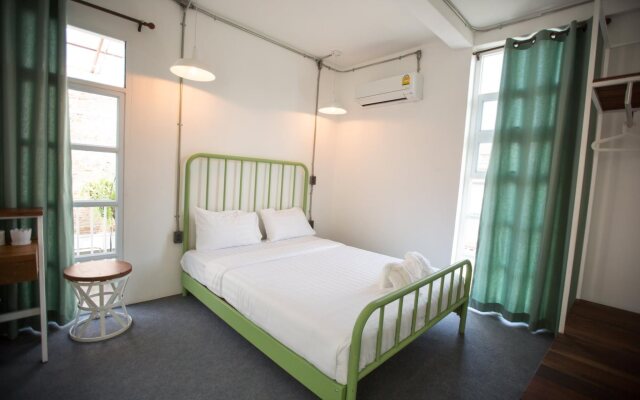 Memmoth Hostel In Lampang