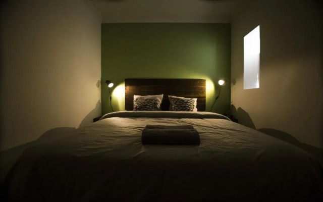 Pineapple Surf House - Hostel