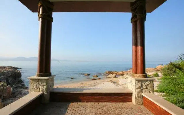 Linghai Seaview Apartment (Huizhou Huidong Shili Yintan Shop)