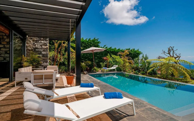 Garden Paradise by OurMadeira