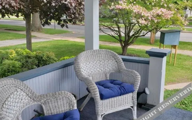 The White Birch Inn & Annex