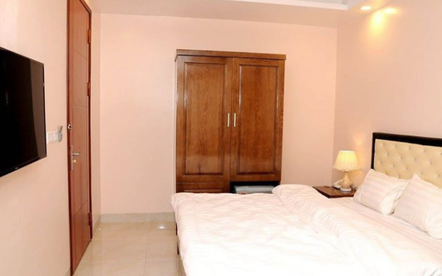 New World Hotel by OYO Rooms