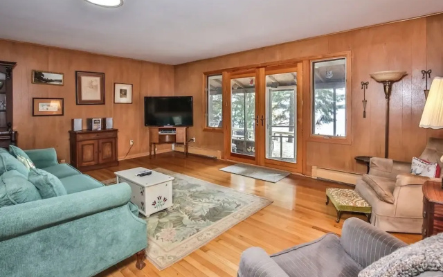 Loon Crest - Hiller Vacation Homes 3 Bedroom Cottage