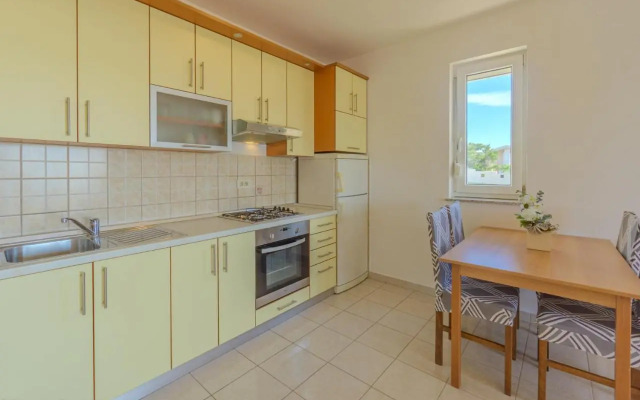 Apartments Lucijana