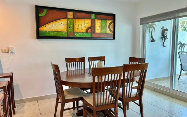 Costa Veleros Apartments