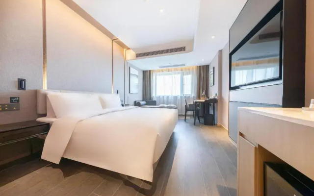 Atour Hotel Wuyue Plaza Anqing